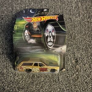 NIB hot wheel mummy motors.